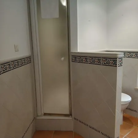 Guesting Comodoro Apartament *